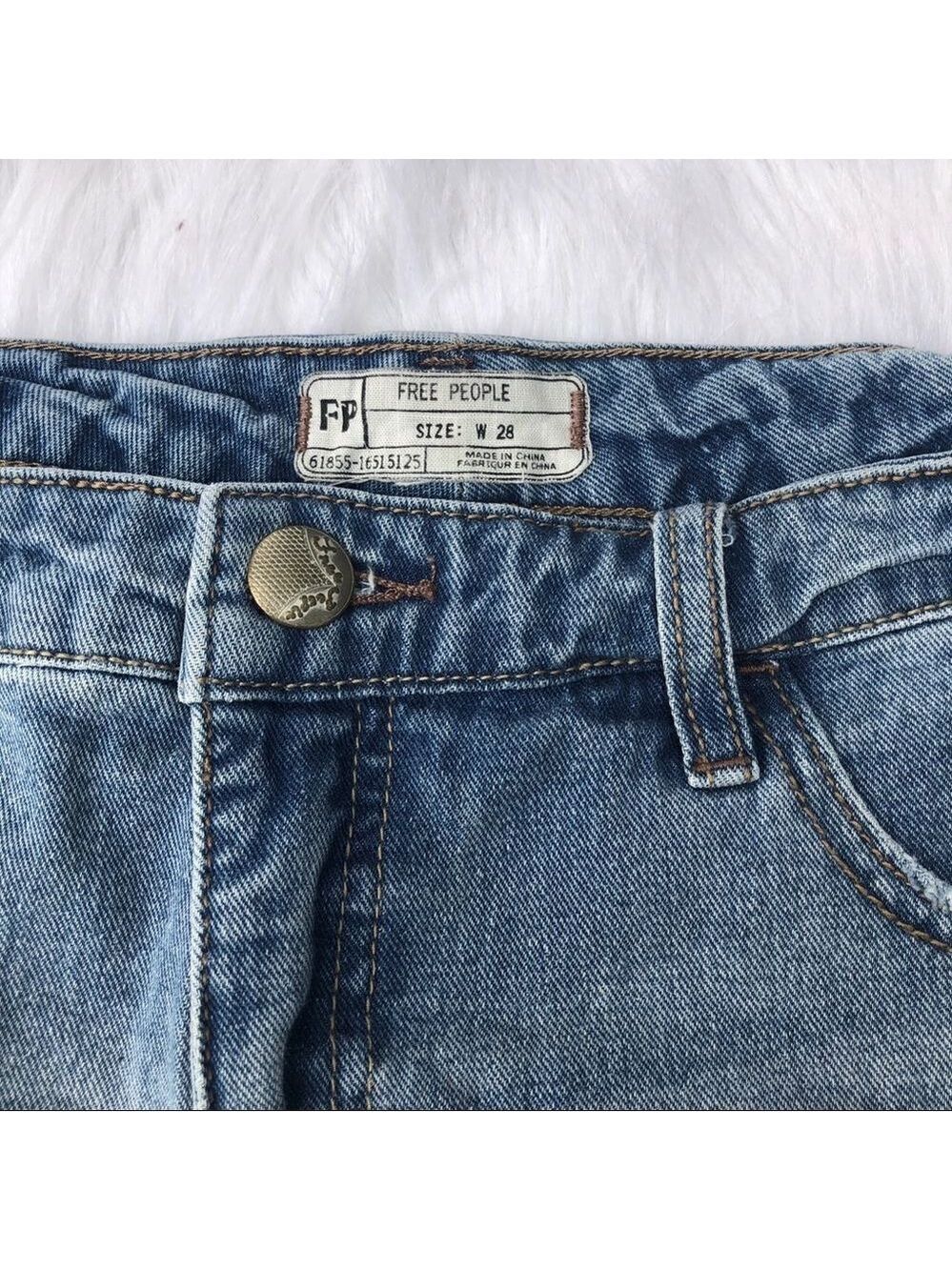 Free People Irreplaceable Distressed Cutoff Shorts - Picture 4 of 7